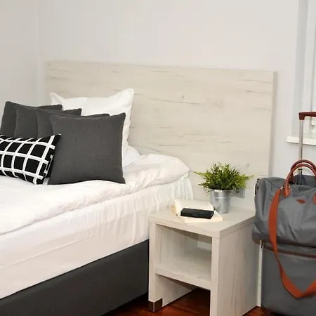 Rooftop Apartment *